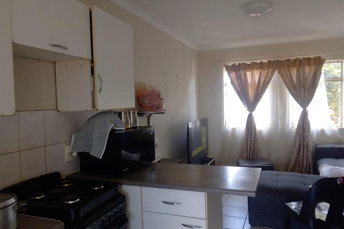 2 Bedroom Townhouse For Sale in Florentia Alberton Gauteng - Photo 5