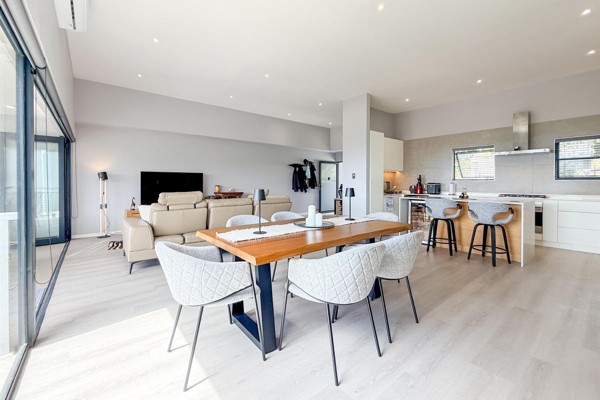 Sea View Villa in Shakas Rock - Photo 5