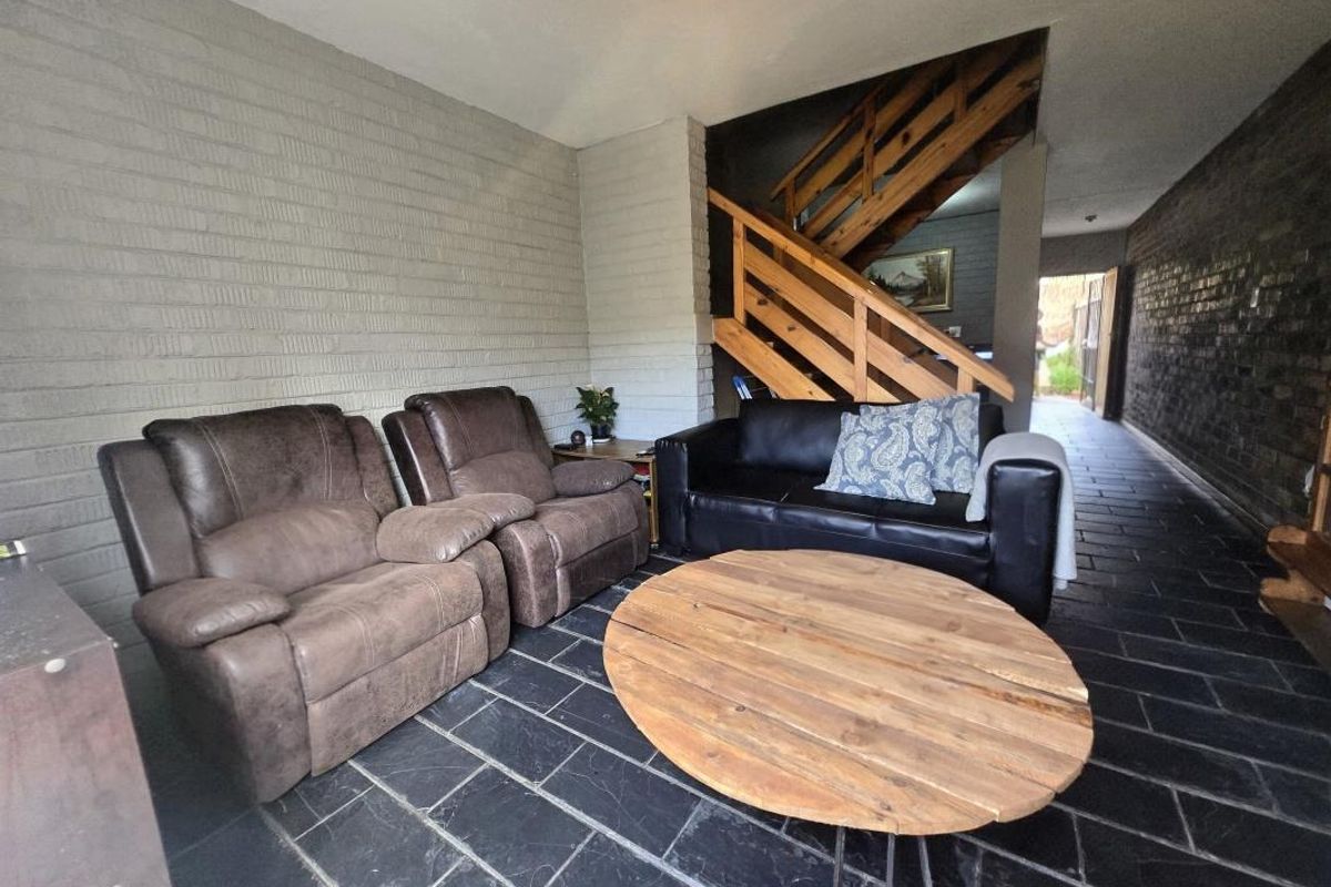 Townhouse For Sale in Bethlehem Central, Bethlehem - Photo 3