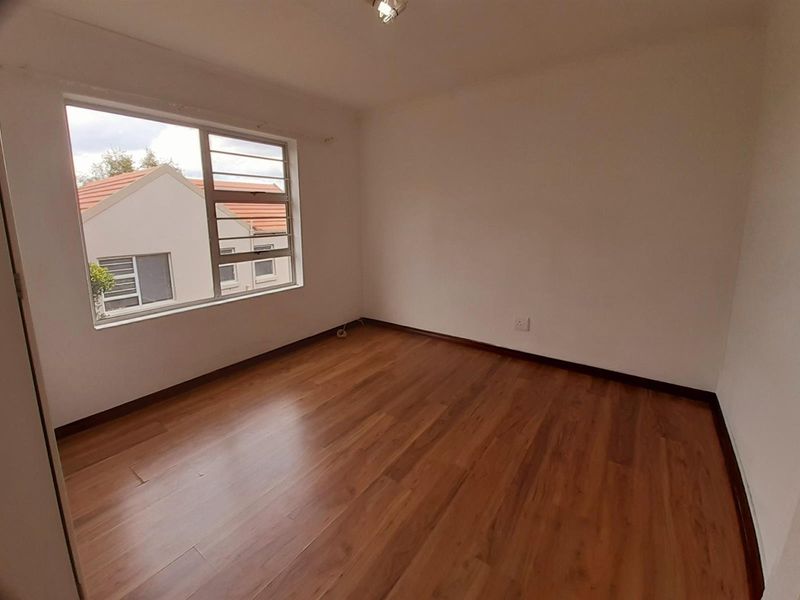 3 bed House in secure complex- Randburg - Photo 9