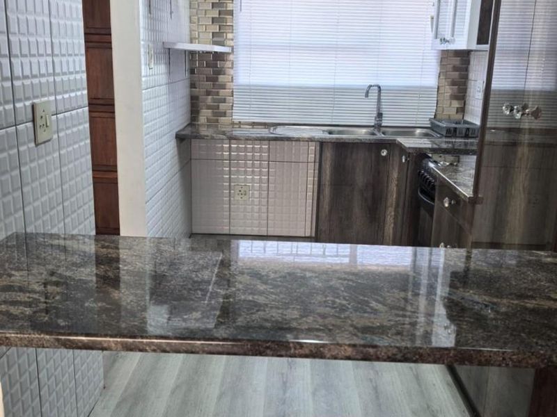 Apartment For Sale in Buccleuch, Sandton - Photo 6