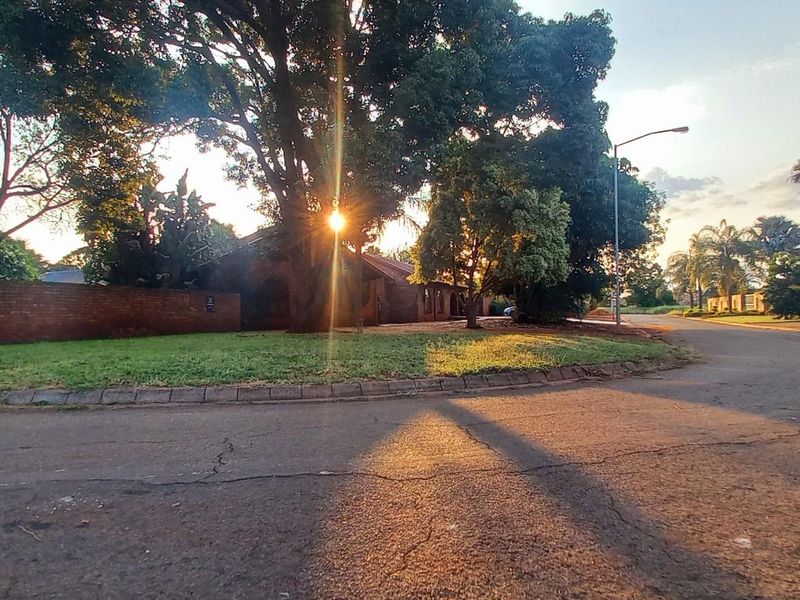 PERFECT FAMILY HOME FOR SALE - Photo 6