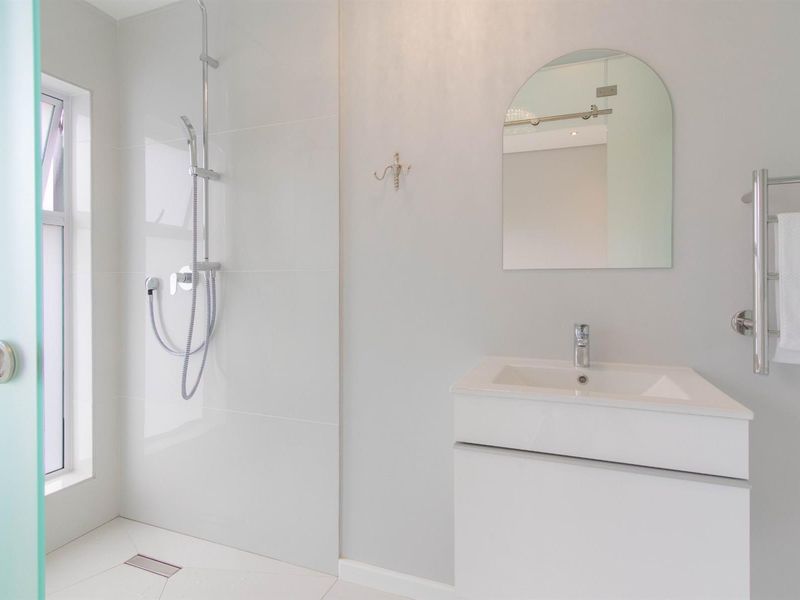 Brand New 3 Bedroom Double-Storey Home, at the foot of Bains kloof pass. - Photo 8