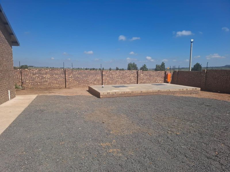 Industrial Property To Rent in Middelburg South, Middelburg - Photo 4
