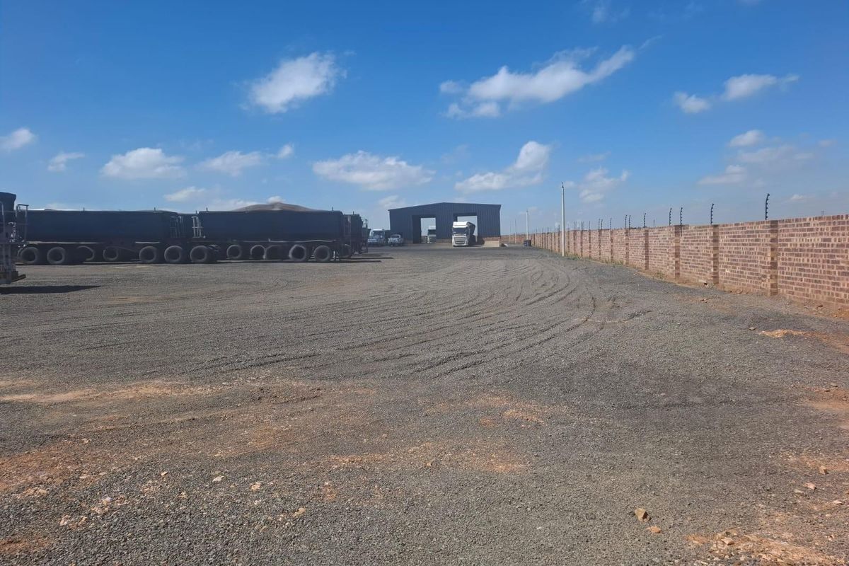 Industrial Property To Rent in Middelburg South, Middelburg - Photo 4