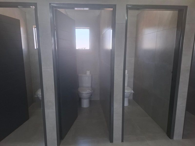 Industrial Property To Rent in Middelburg South, Middelburg - Photo 5