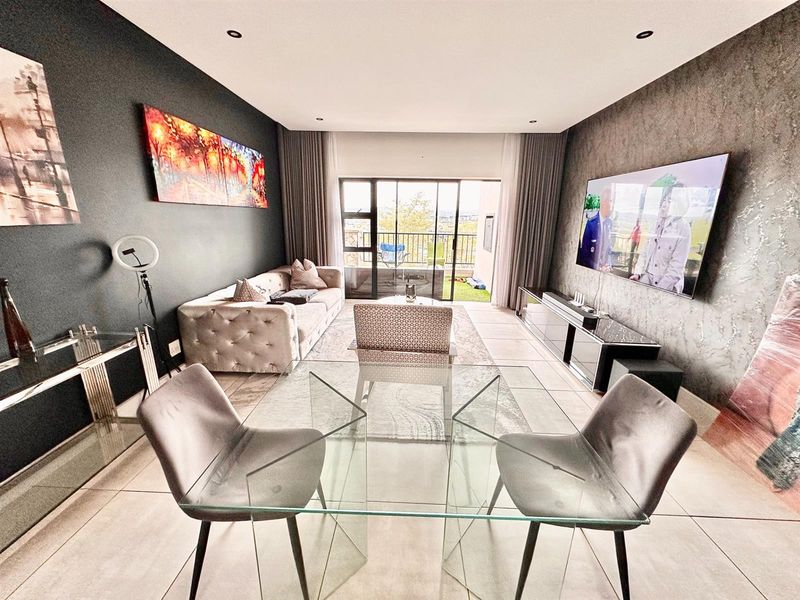 2-Bed, 2-Bath Penthouse Apartment For Sale in The Polofields, Waterfall, Midrand - Photo 9