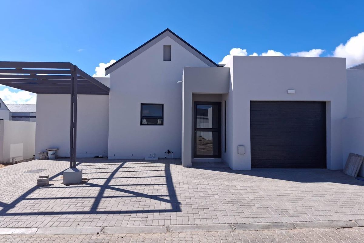 3-Bedroom Beauty in Wildflower Estate - No Transfer Duty! - Photo 4