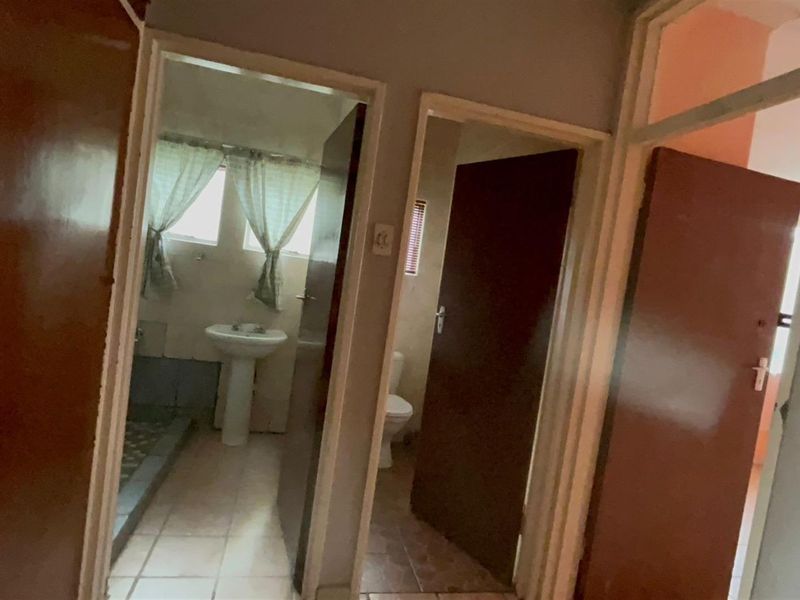 4-Bedroom House For Sale in Sasolburg Central, Sasolburg - Photo 9