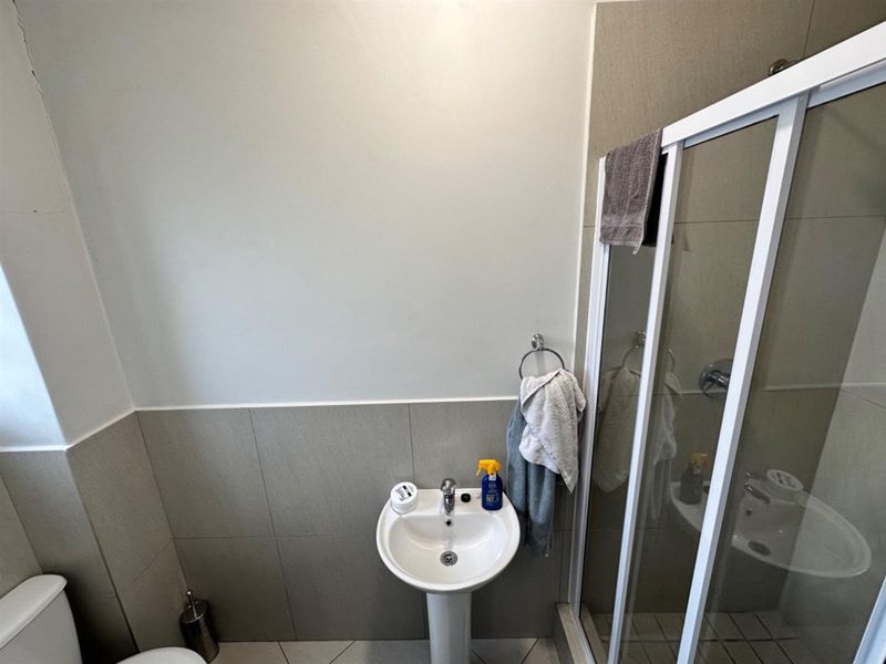 Apartment For Sale in Buh Rein Estate, Kraaifontein - Photo 6