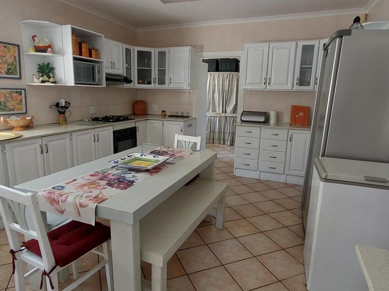 Beautiful Family Home in Ramsgate - Photo 6