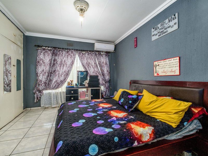 House For Sale in Witpoortjie, Roodepoort - Photo 7