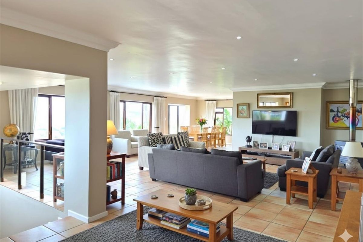 Lower Robberg Gem | Elevated Views over Robberg and the Bay - Photo 2