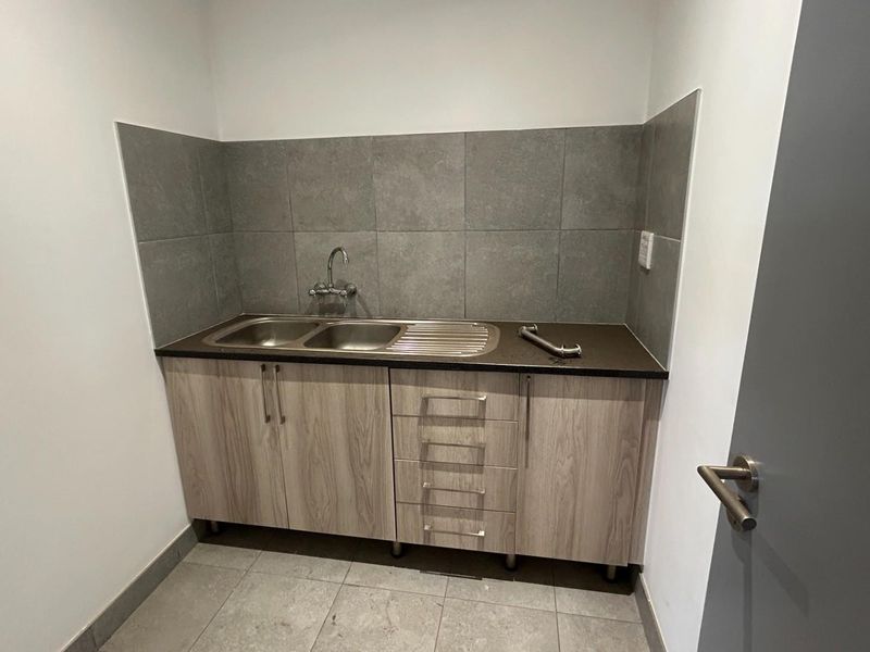 1730 sqm Industrial Facility To Let | Witfontein, Pomona | Interlink Friendly | R21 Access - Photo 5