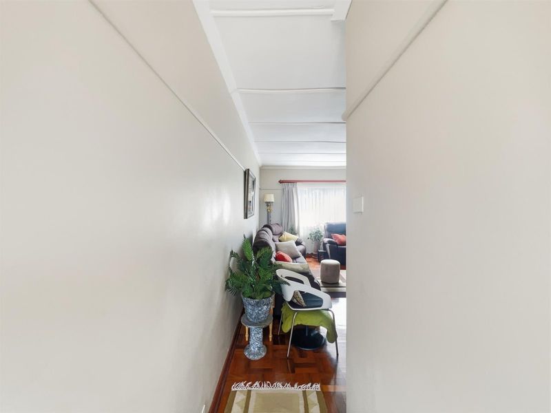 2 Bedroom Apartment For Sale in Windermere, Durban - Photo 4