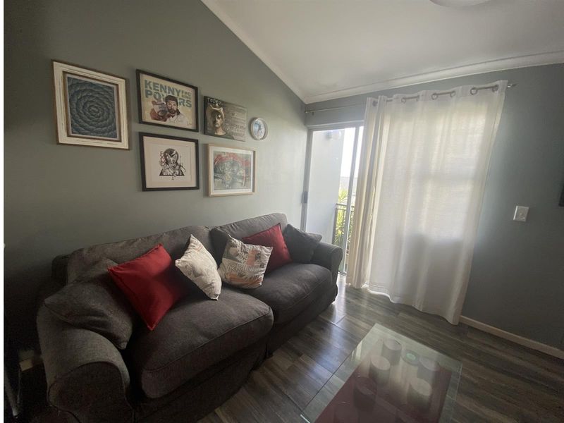 Fully Furnished 2-Bedroom Apartment in Bloubergrant | Ideal Medium-Term Accommodation for Relocation - Photo 6