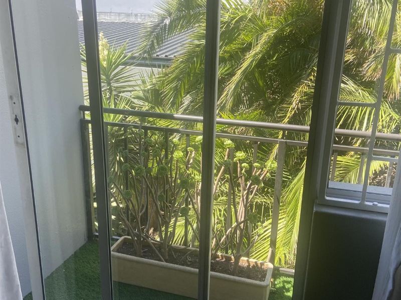 Fully Furnished 2-Bedroom Apartment in Bloubergrant | Ideal Medium-Term Accommodation for Relocation - Photo 7