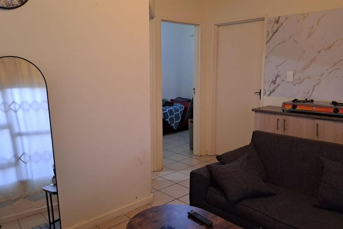 House For Sale in Delft South, Delft - Photo 2