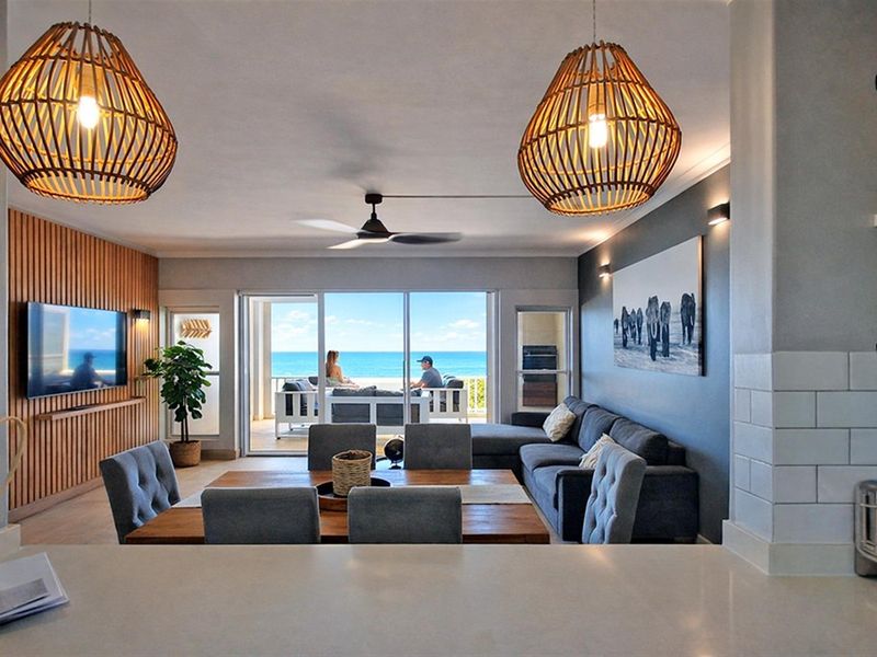 Pet Friendly Furnished Holiday Apartment in Umdloti Beach! - Photo 2