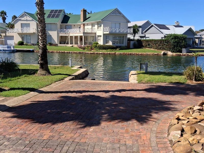 4 Bedroom Plot and Plan Home for Sale in Marina Martinique - Secure Coastal Living in Jeffreys Bay - Photo 6