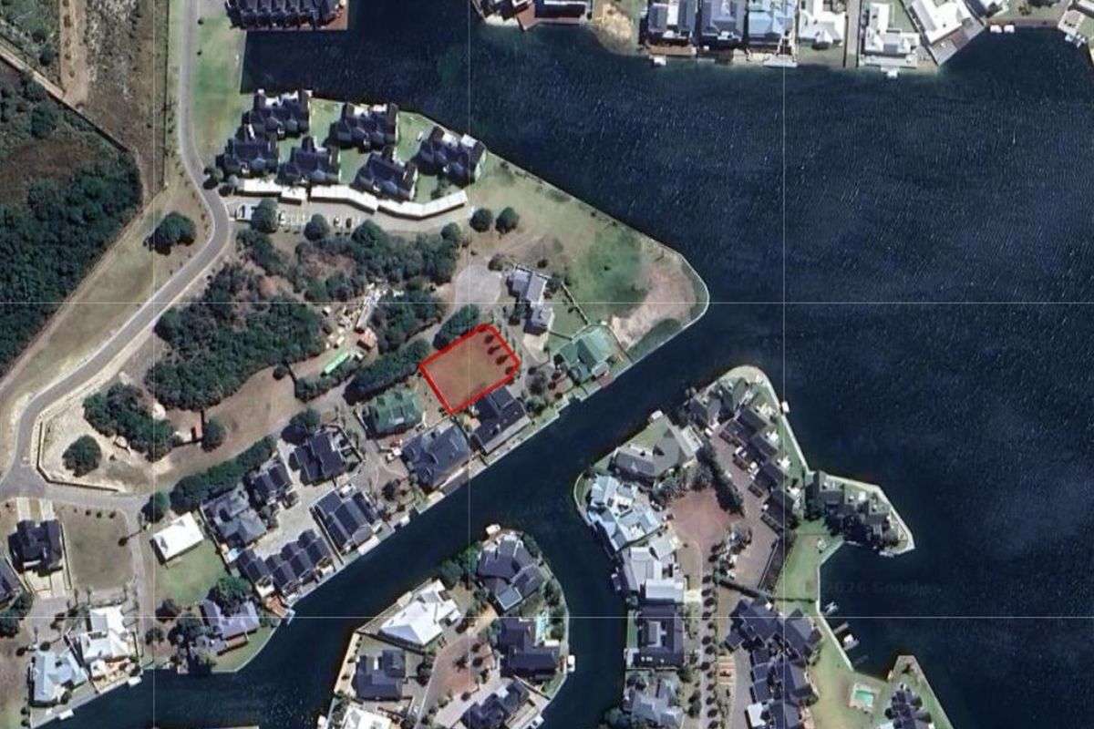 4 Bedroom Home for Sale in Marina Martinique - Secure Coastal Living in Jeffreys Bay - Photo 2