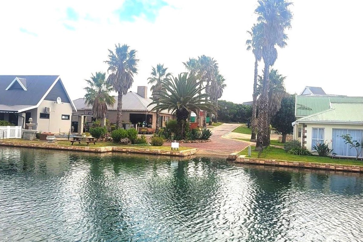 3 Bedroom Home for Sale in Marina Martinique - Secure Coastal Living in Jeffreys Bay - Photo 3
