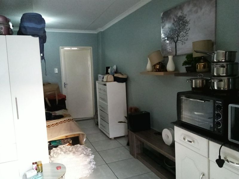 Fantastic Investment Opportunity in Jeppestown South, Johannesburg - Photo 2
