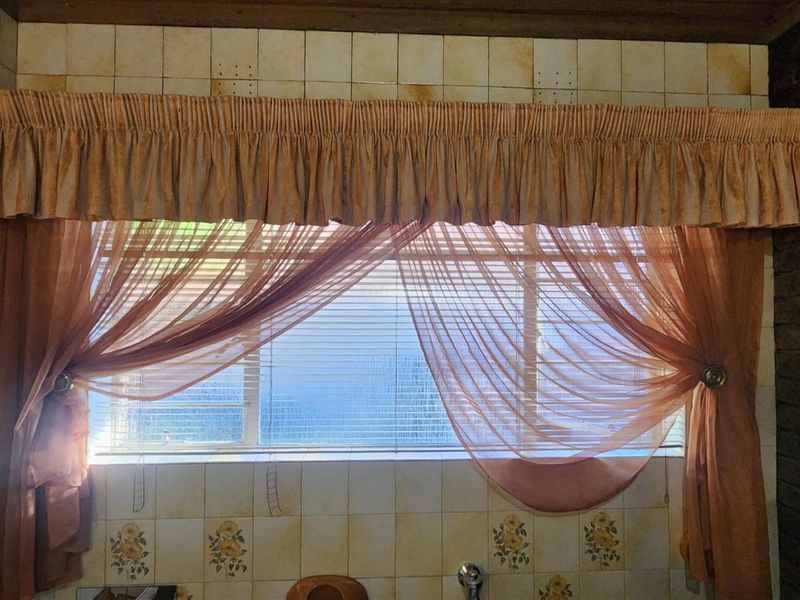 House For Sale in Petersfield, Springs - Photo 4