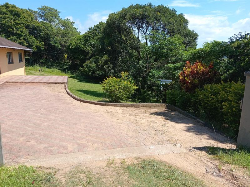 Spacious, Secure 4-Bedroom Family Home - South Coast Living - Photo 3