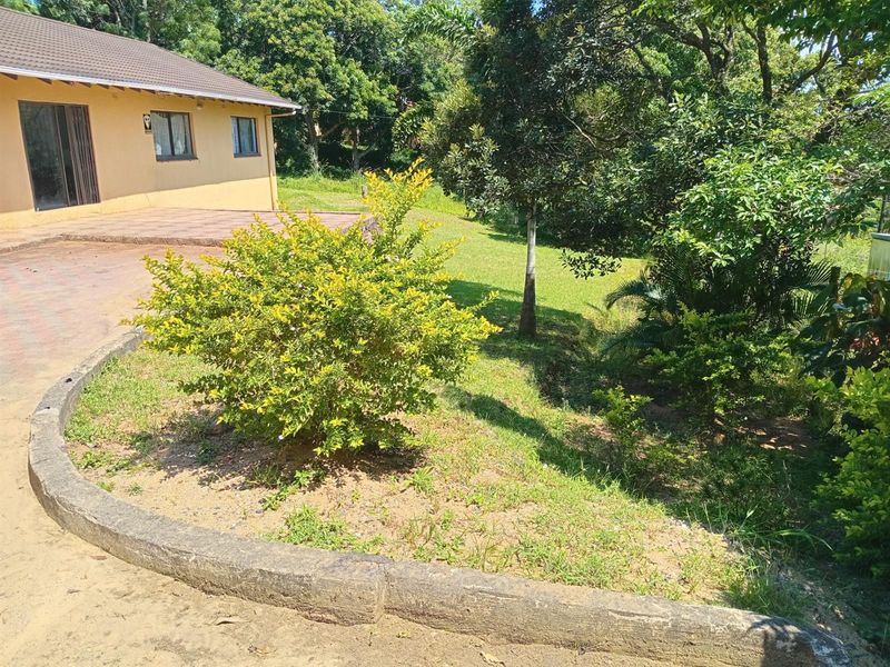 Spacious, Secure 4-Bedroom Family Home - South Coast Living - Photo 2