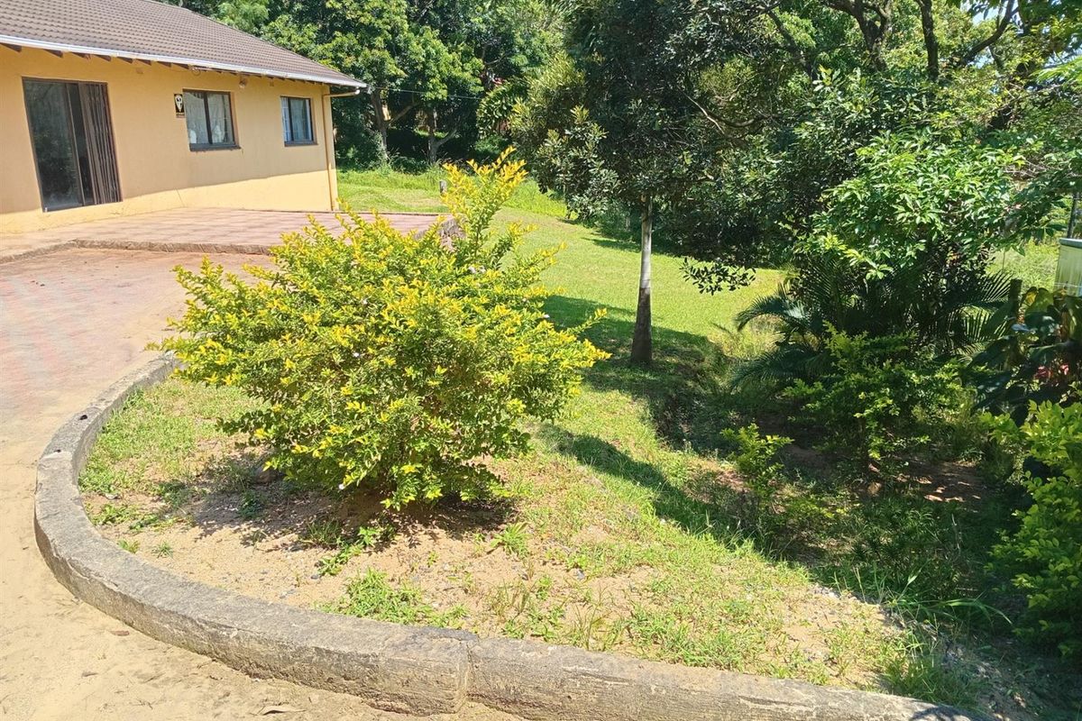 Spacious, Secure 4-Bedroom Family Home - South Coast Living - Photo 2