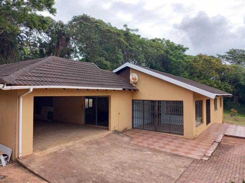 Spacious, Secure 4-Bedroom Family Home - South Coast Living - Photo 5