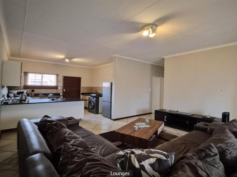 2 Bedroom Apartment For Sale in Mooikloof Ridge, Pretoria - Photo 6