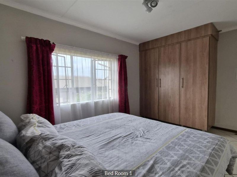 2 Bedroom Apartment For Sale in Mooikloof Ridge, Pretoria - Photo 10