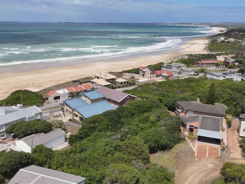 So close, just a stroll and everyday bliss - Photo 2