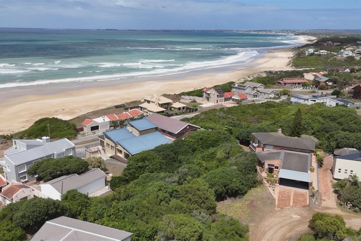 So close, just a stroll and everyday bliss - Photo 2