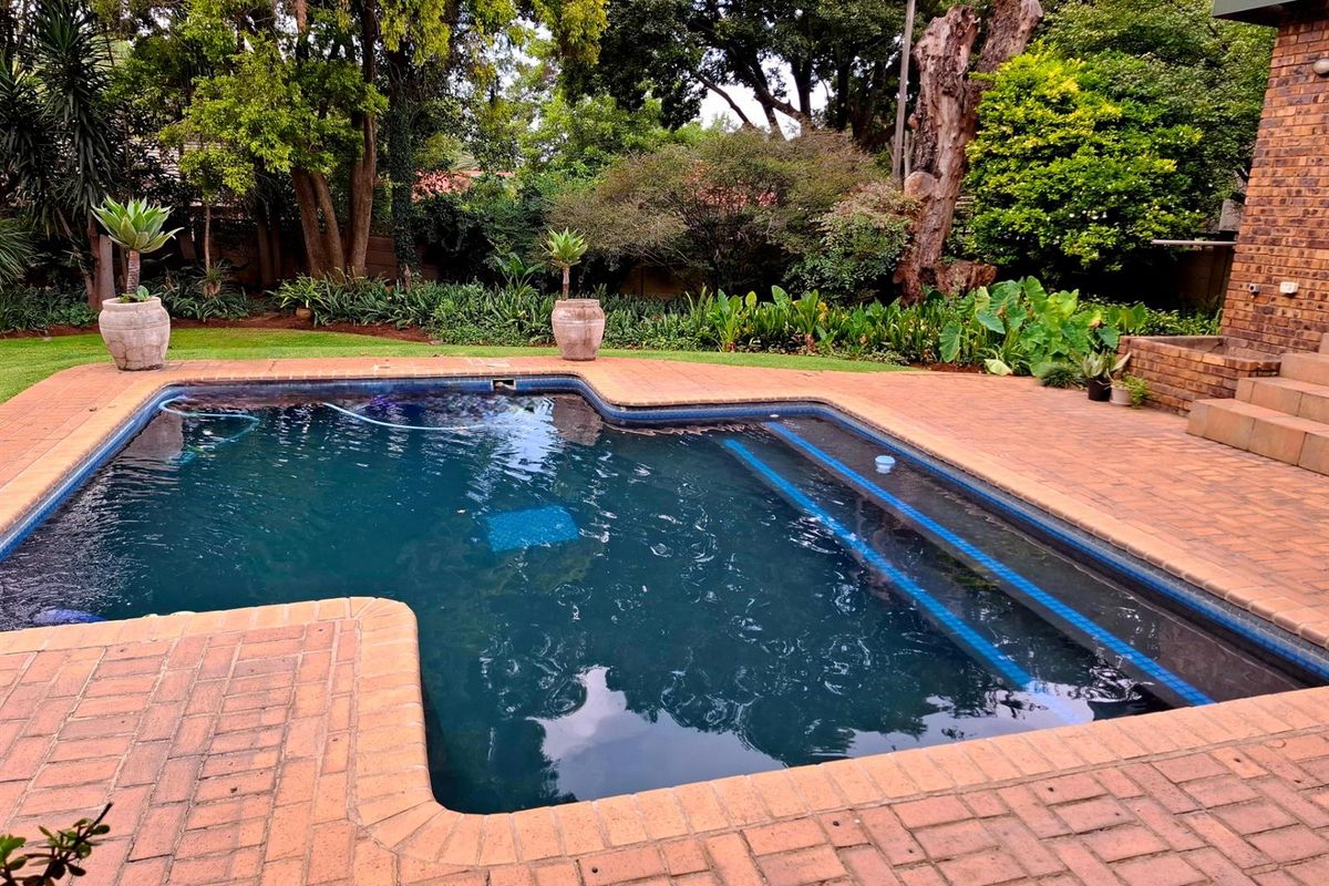 Classic Elegance Meets Modern Comfort in Sought-After Clubville - Photo 3