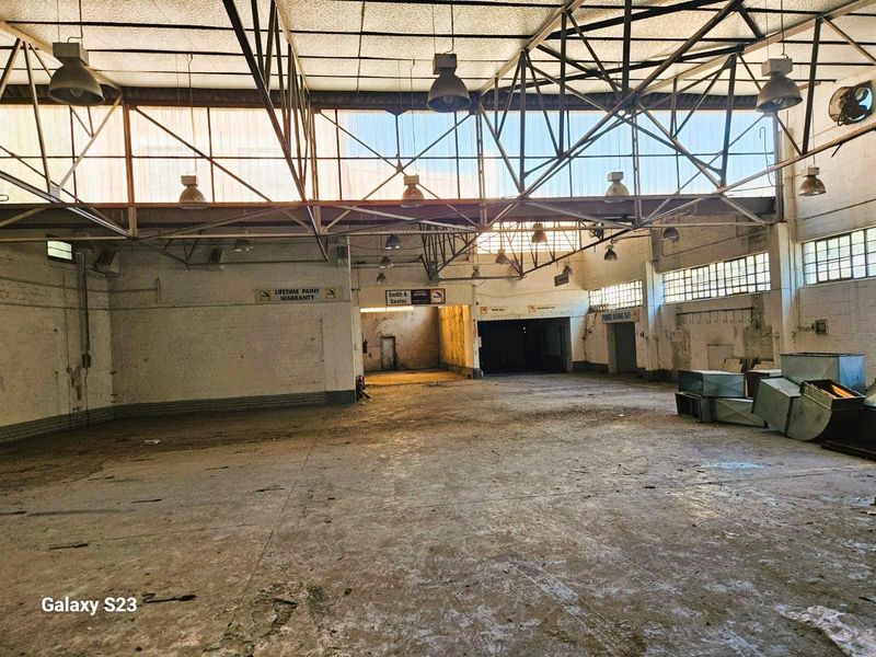 Warehouse For Sale in Woodstock, Cape Town - Photo 5