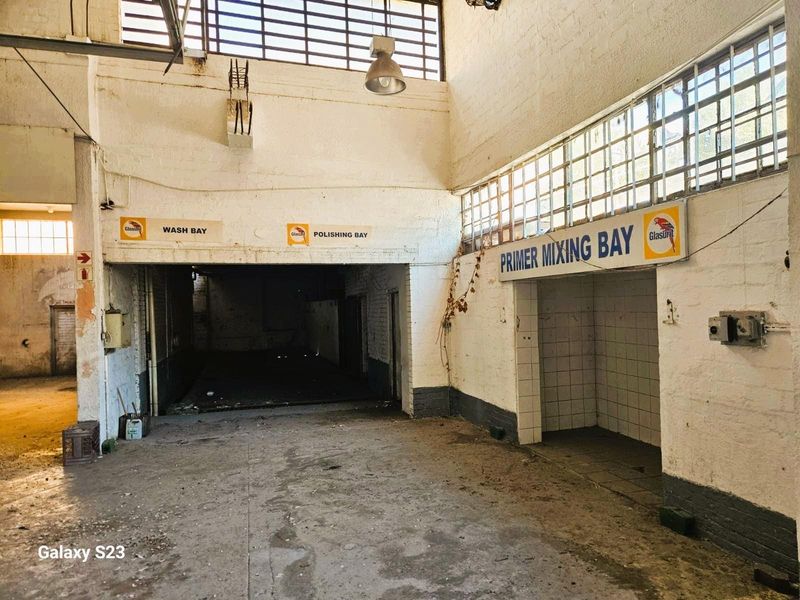 Warehouse For Sale in Woodstock, Cape Town - Photo 3