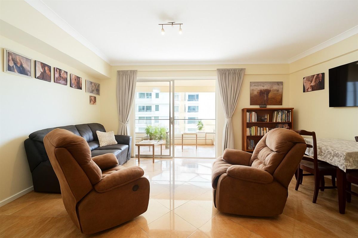 Oceanfront with Indian Ocean Views | 3 Bed | 2 Bathroom Sale in Strand Central, Strand - Photo 5