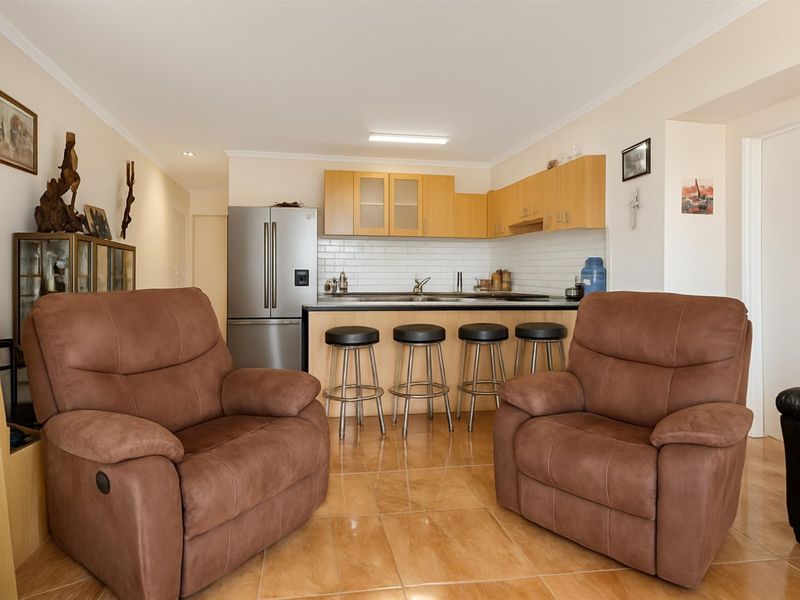 Oceanfront with Indian Ocean Views | 3 Bed | 2 Bathroom Sale in Strand Central, Strand - Photo 6