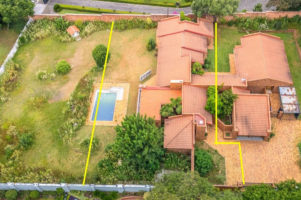 BUILD YOUR DREAM HOME IN THIS SECURE CUL DE SAC - Photo 4