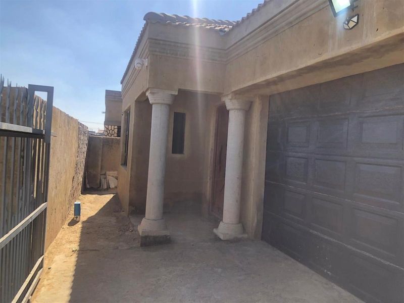 House For Sale in Lakeside, Evaton - Photo 2