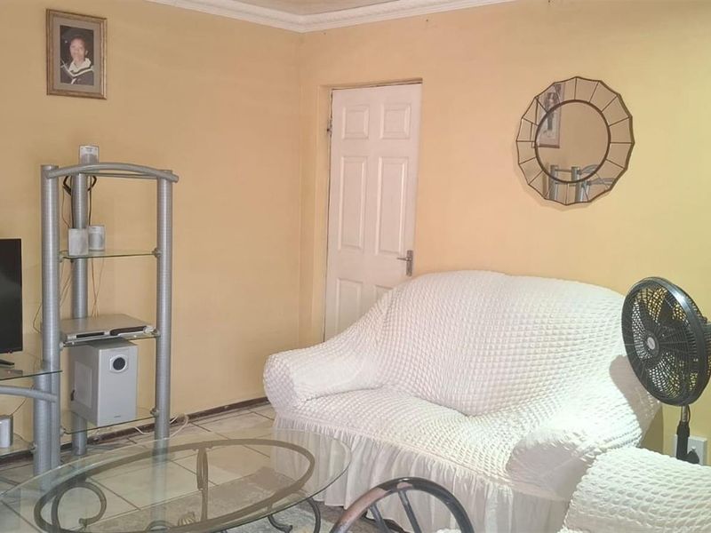 House For Sale in Thabong, Welkom - Photo 8