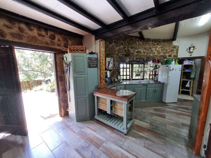 Secluded Lifestyle Farm - An Off-Grid Wildlife Paradise Near The Kruger National Park - Photo 8