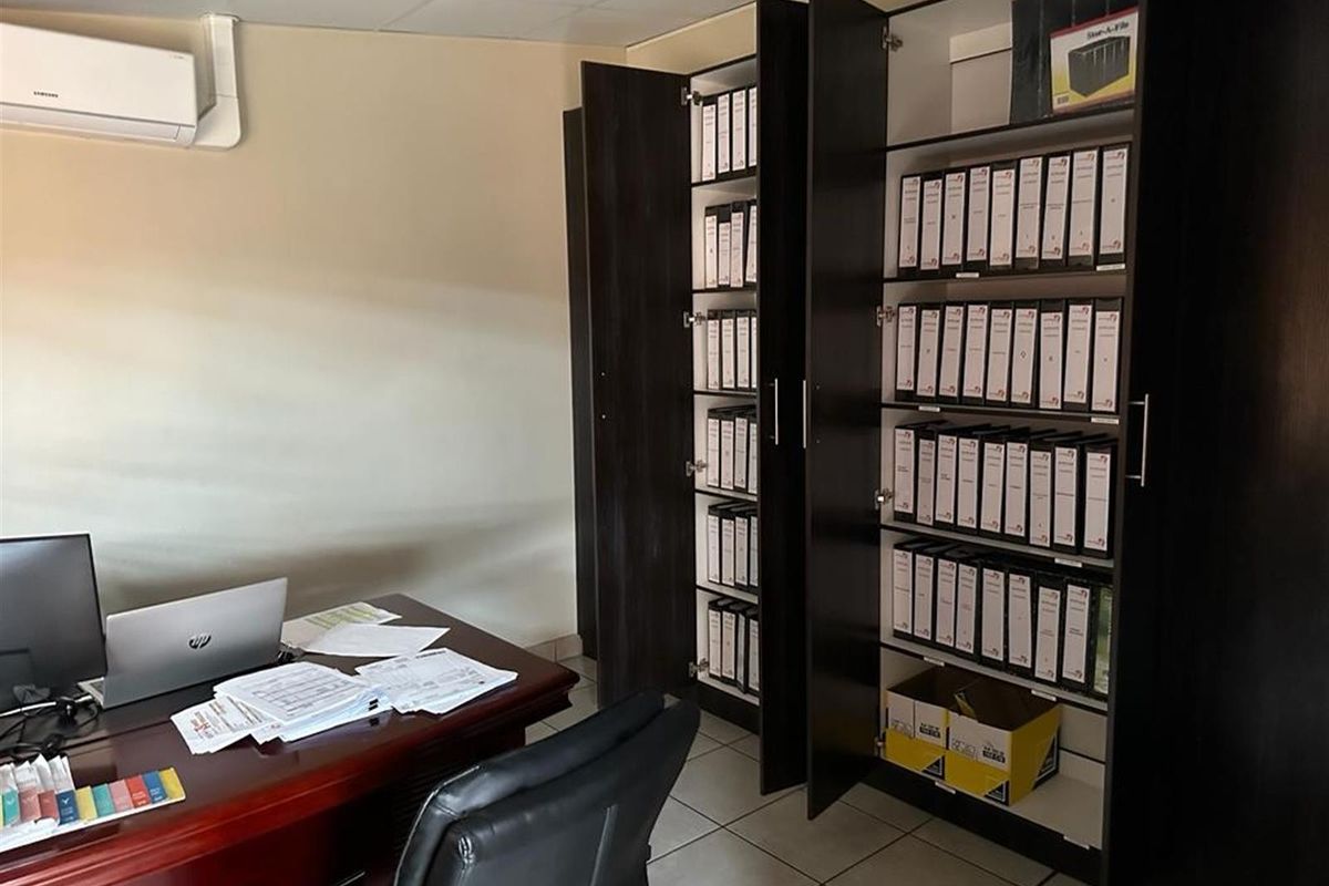 Commercial Property To Rent in SAE Business Park, Middelburg - Photo 5