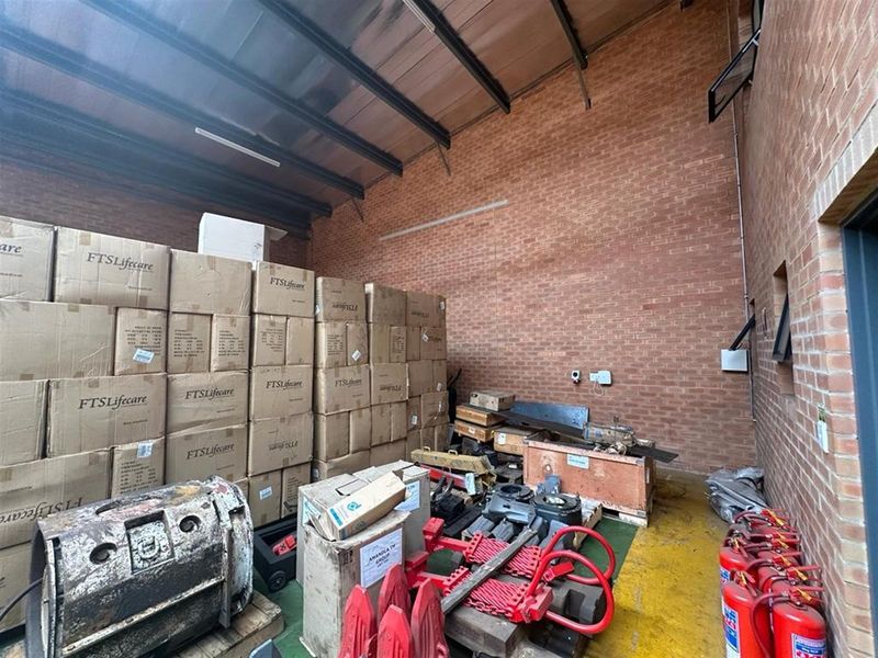 Commercial Property To Rent in SAE Business Park, Middelburg - Photo 2