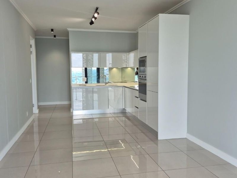 Luxury 2-Bedroom Apartment for Rent  Ellipse Waterfall  R25 500 per Month - Photo 4