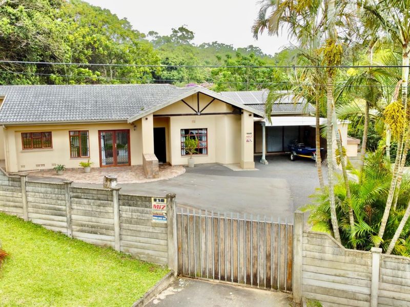 House For Sale in Umtentweni, Port Shepstone, KwaZulu Natal - Photo 3