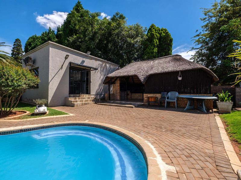 House For Sale in Witpoortjie, Roodepoort - Photo 3